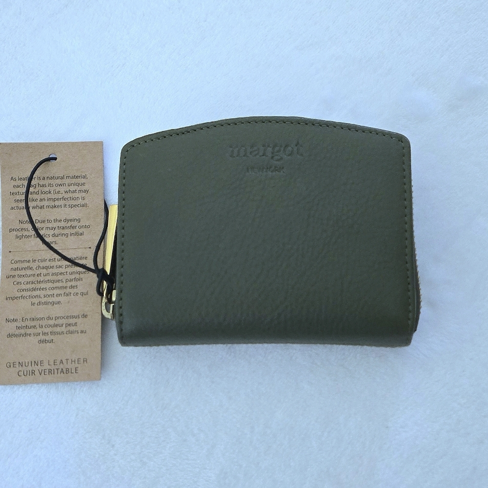 Margot New York🗽 "Gina" Compact Wallet - NWT